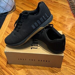 NOBULL Superfabric Trainer Low - Size 13